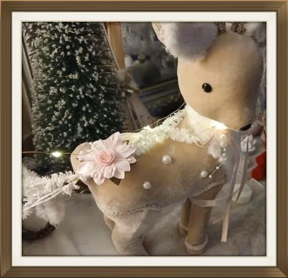 Puck on her sleigh with reindeer – photo 4